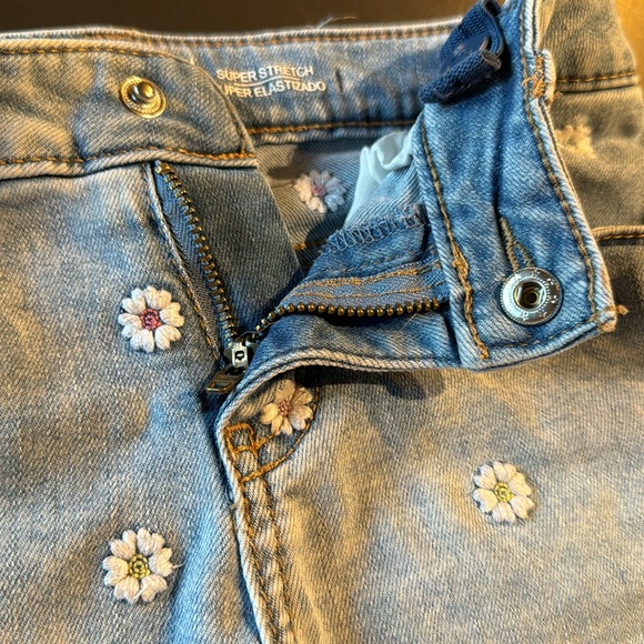 Embroidered Denim/Jean Cut-Off Shorts - Picture 3 of 5